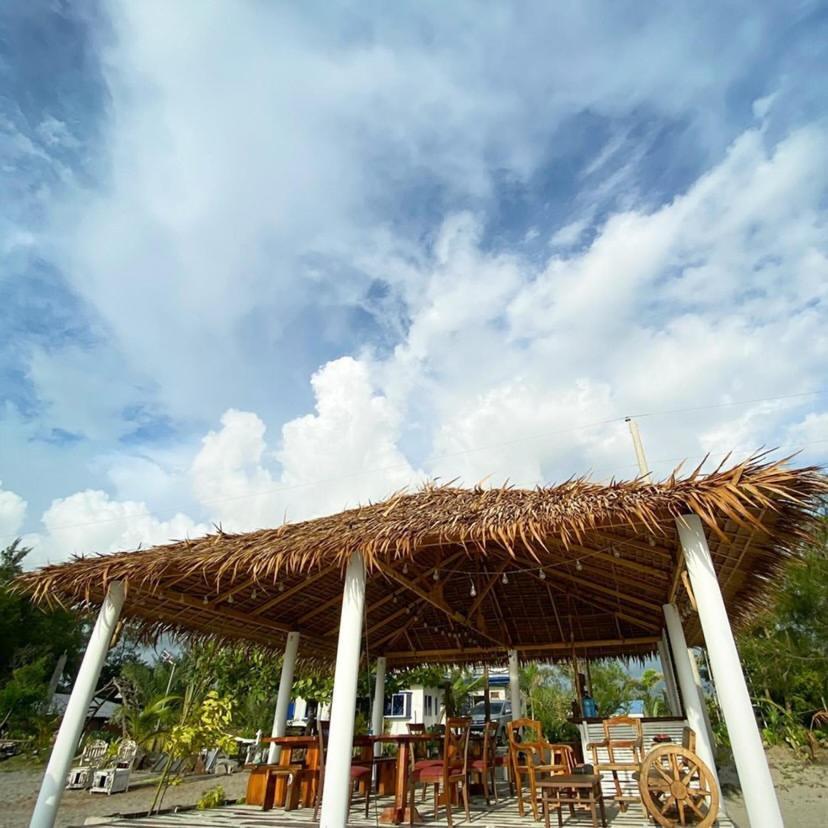 Cabangan Club Monet Beachfront Resort By Cocotel מראה חיצוני תמונה